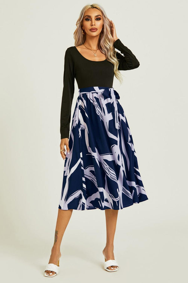 Bedrukte 2-in-1 midi-jurk met lange mouwen in marineblauw